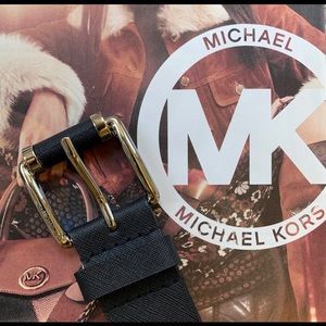 MICHAEL KORS Black Leather Belt Size Small